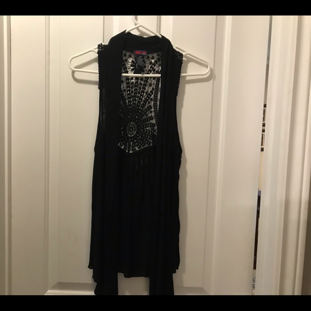 Black Sleeveless Tunic Top